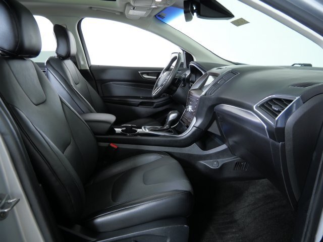 Certified 2018 Ford Edge Titanium w/ Equipment Group 301A AWD/4WD image 12