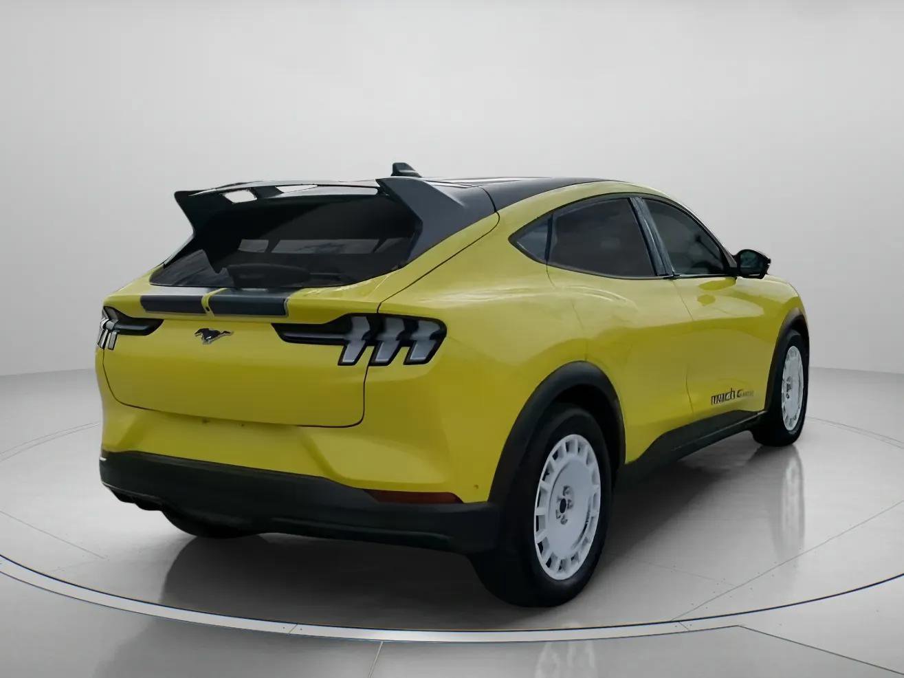 Certified 2024 Ford Mustang Mach-E GT image 19