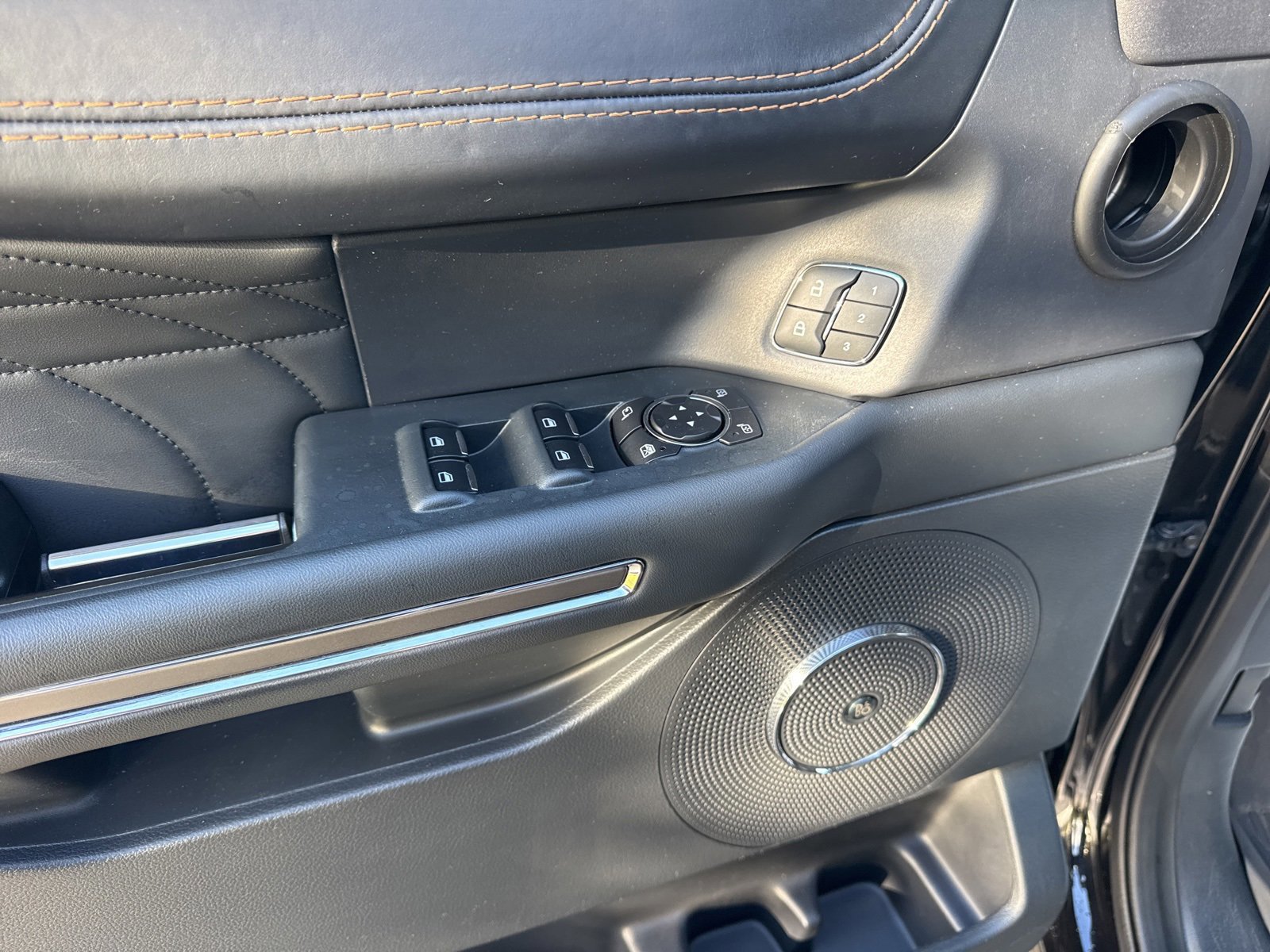 Certified 2022 Ford Expedition Platinum image 28