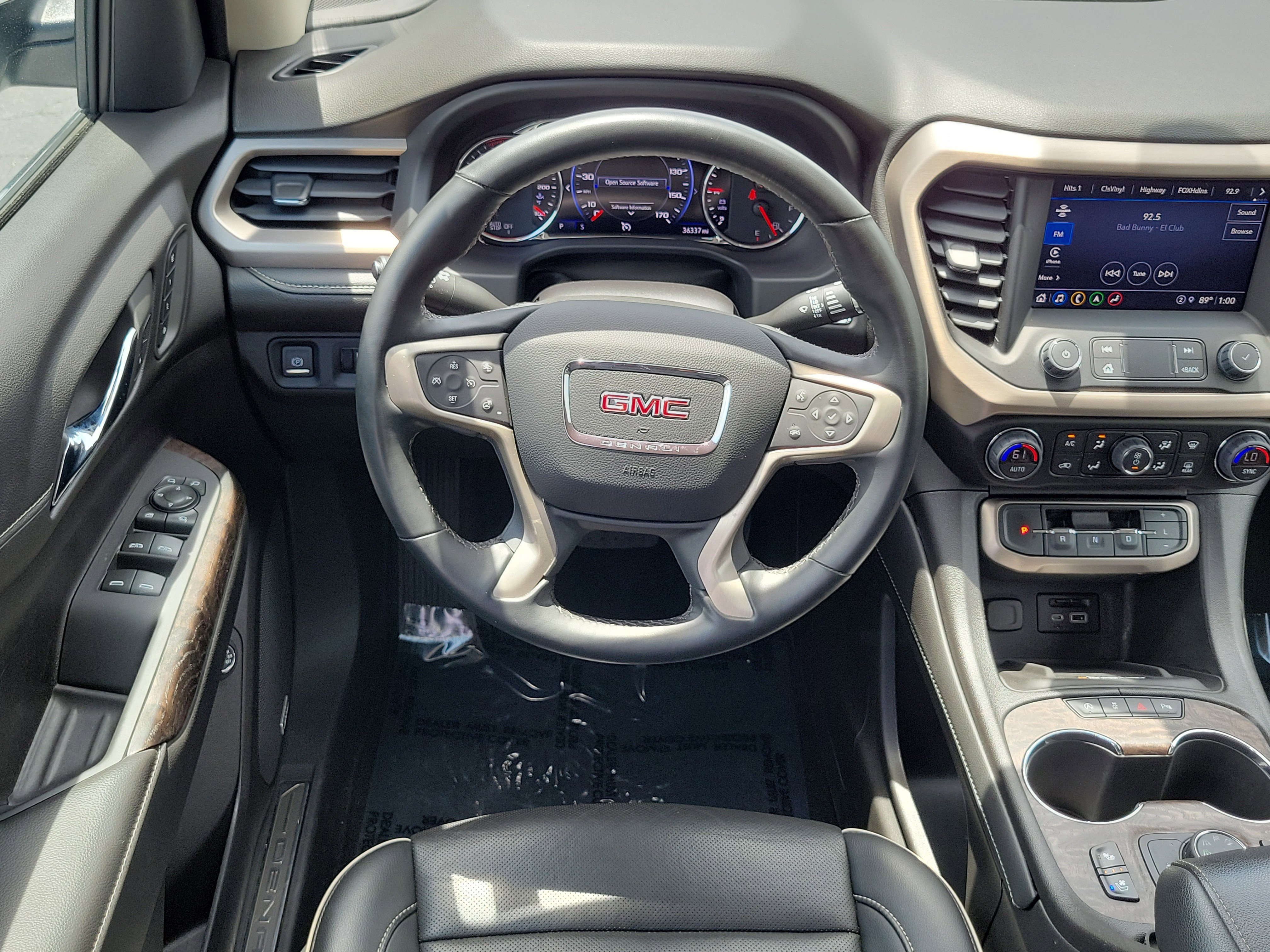 Used 2023 GMC Acadia Denali AWD/4WD image 18
