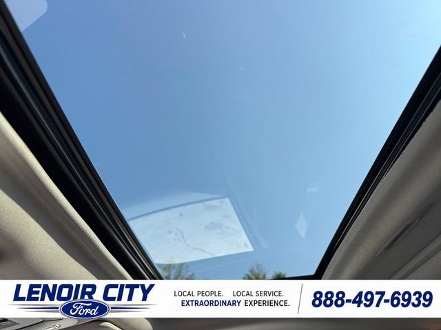 Used 2021 Toyota Sienna XLE FWD image 17