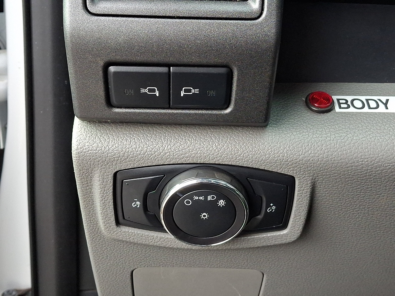 Certified 2017 Ford F550 4x4 Regular Cab Super Duty image 25