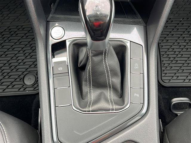 Used 2023 Volkswagen Tiguan SE R-Line FWD image 25