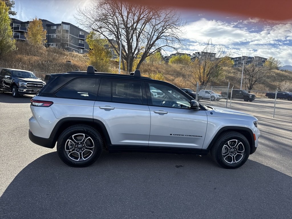 Used 2022 Jeep Grand Cherokee Trailhawk w/ Advanced Protech Group II image 8