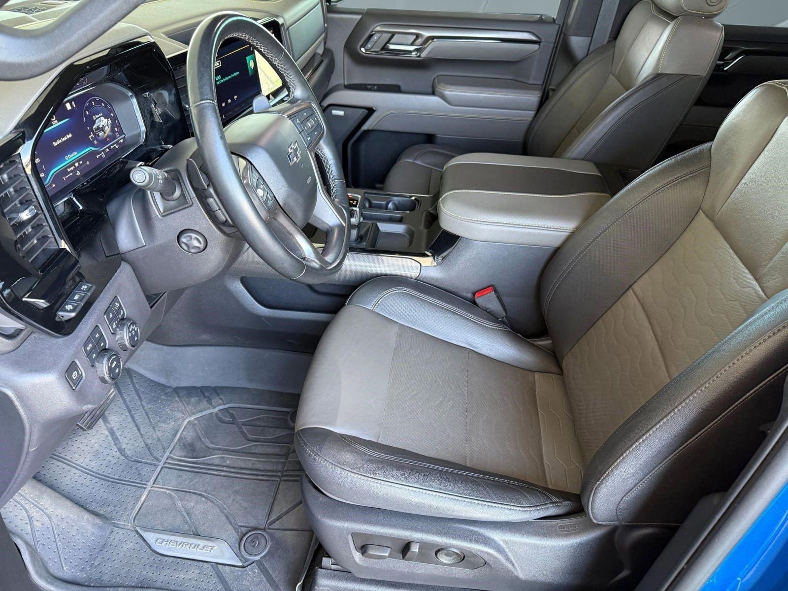 Used 2023 Chevrolet Silverado 1500 ZR2 w/ Technology Package AWD/4WD image 10
