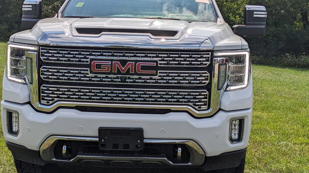 Used 2023 GMC Sierra 2500 Denali w/ Technology Package AWD/4WD image 9