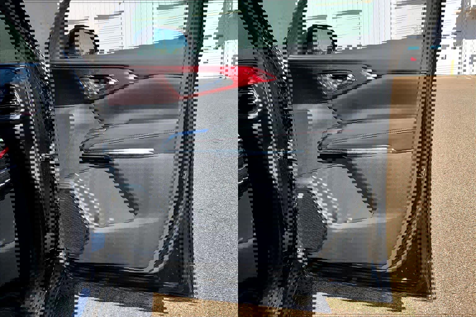 Used 2024 Chevrolet Traverse Z71 w/ Enhanced Driving Package image 23