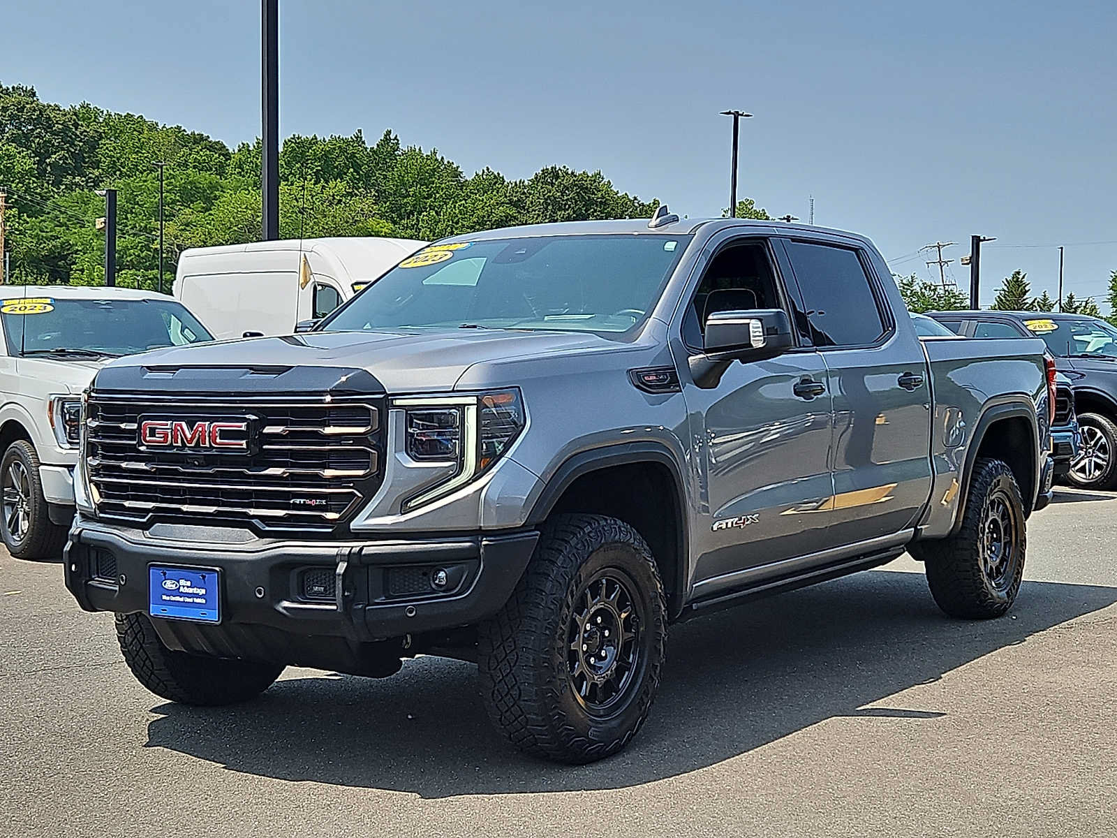 Used 2023 GMC Sierra 1500 AT4X w/ AT4X AEV Edition AWD/4WD image 3
