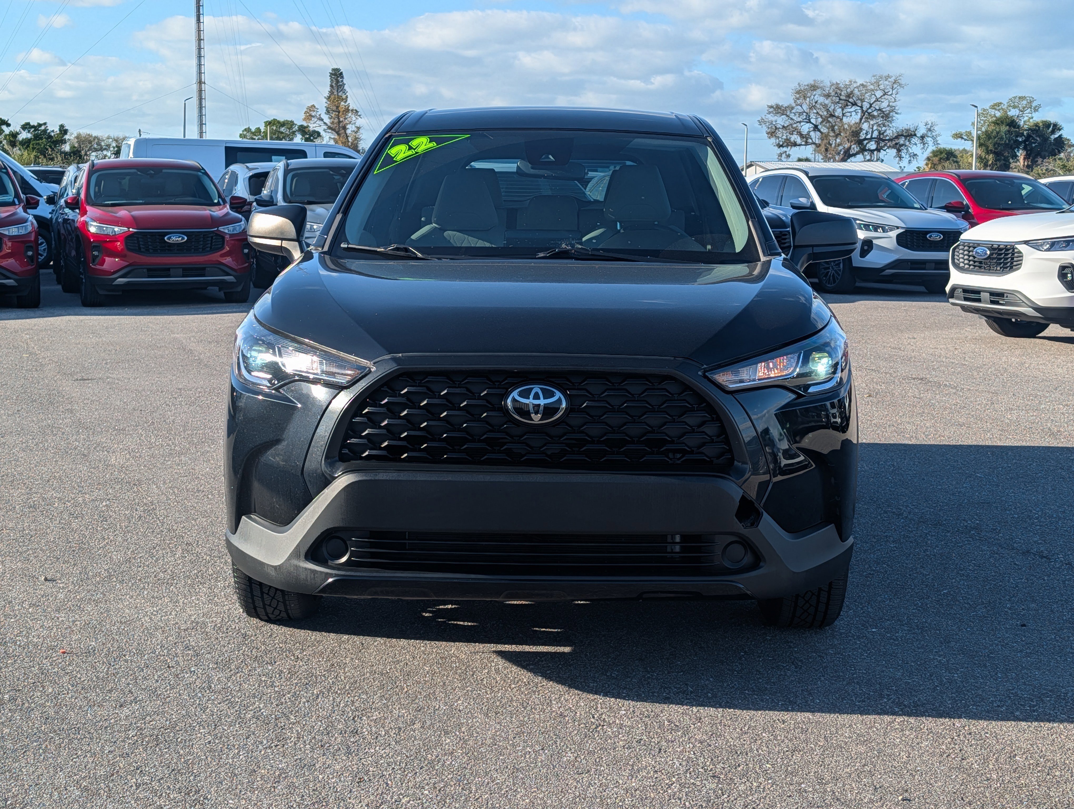Used 2022 Toyota Corolla Cross L image 9