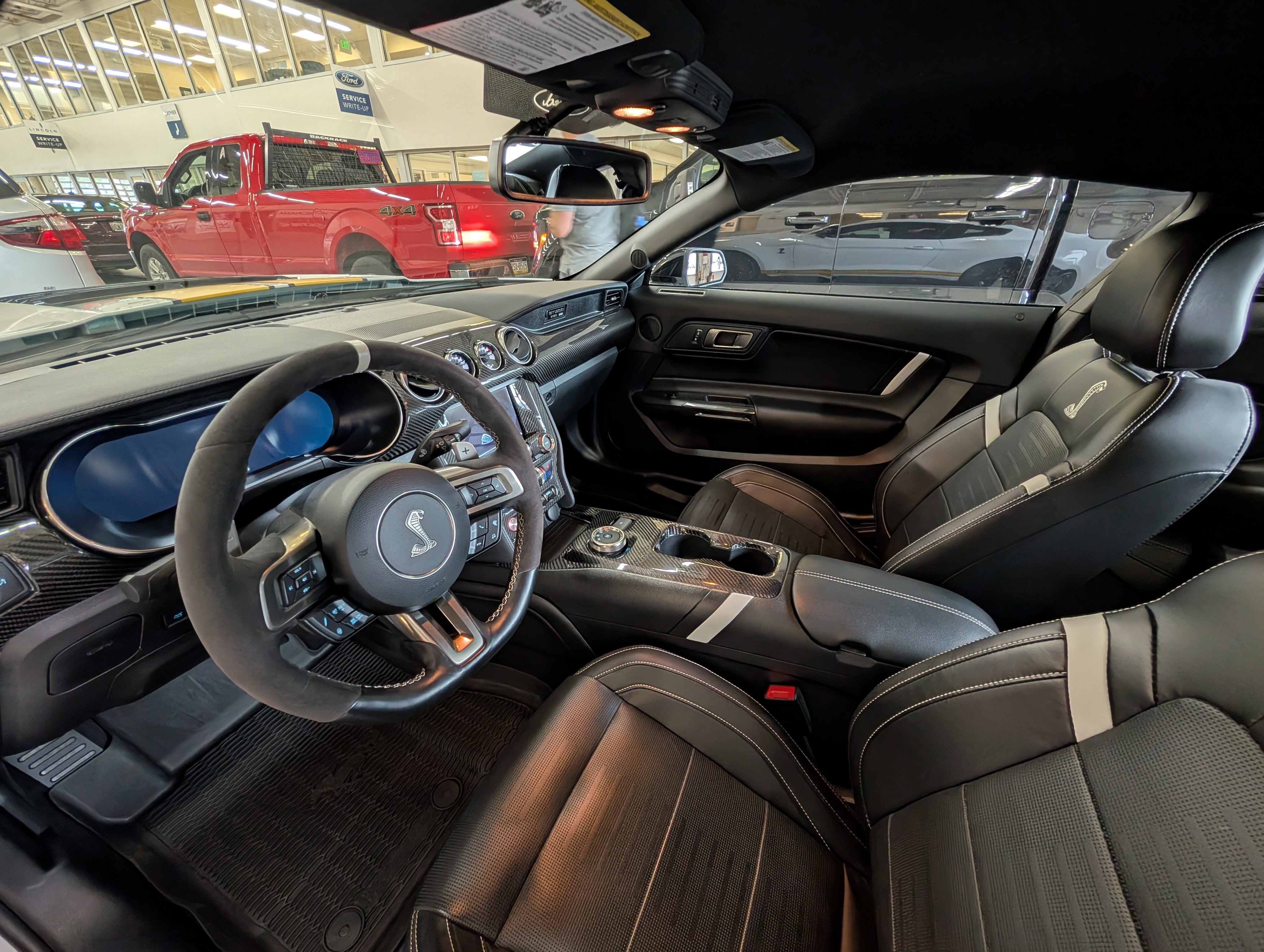 Certified 2022 Ford Mustang Shelby GT500 w/ Technology Package RWD image 15