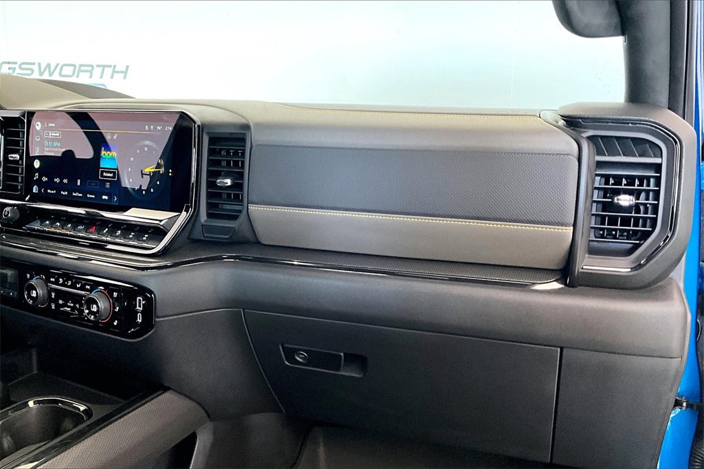 Used 2022 Chevrolet Silverado 1500 ZR2 w/ Technology Package image 14