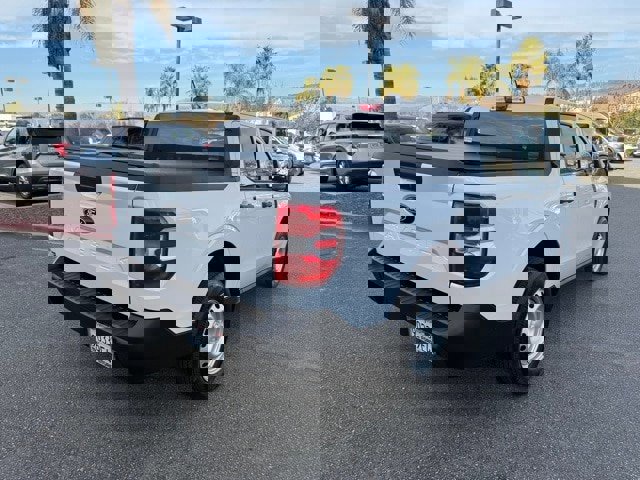 Certified 2025 Ford Maverick XL w/ Equipment Group 102A image 3