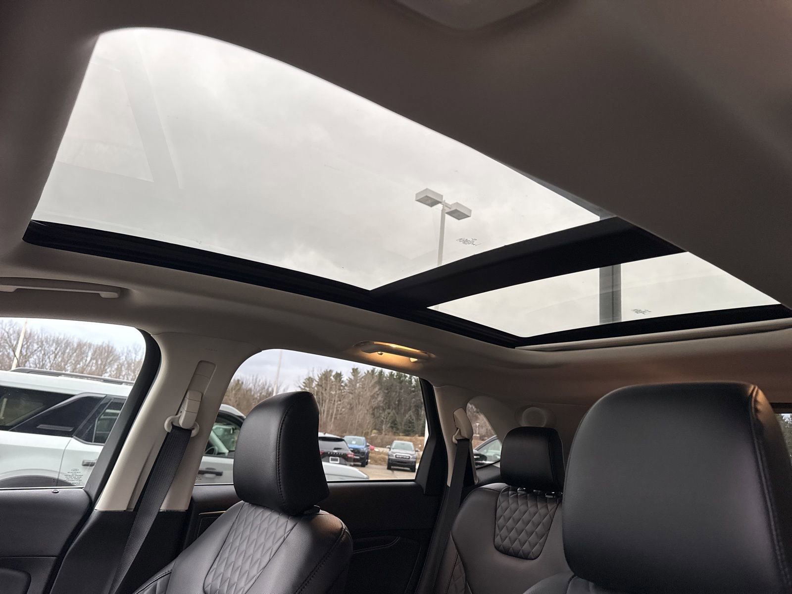 Certified 2024 Ford Edge Titanium w/ Equipment Group 301A image 27