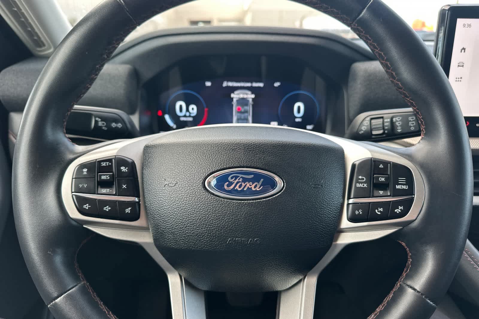 Certified 2025 Ford Explorer Active AWD/4WD image 25