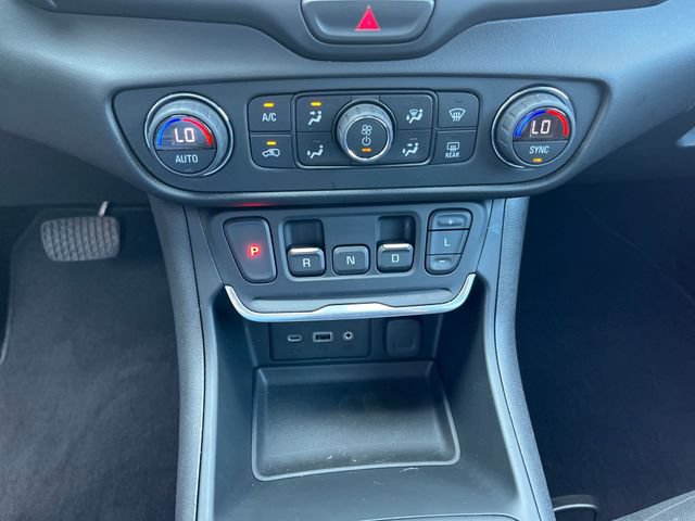 Used 2020 GMC Terrain SLE w/ Driver Convenience Package FWD image 35