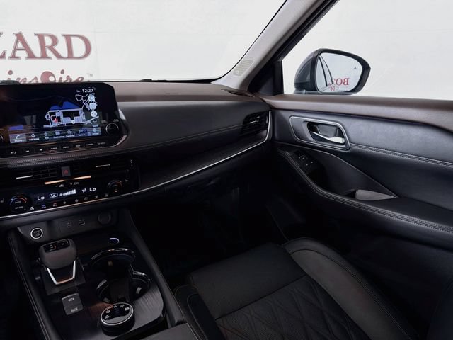 Used 2022 Nissan Rogue Platinum AWD/4WD image 28