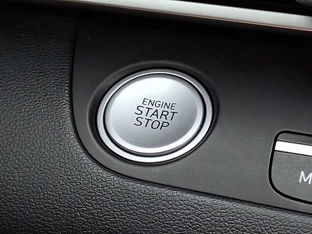 Used 2023 Hyundai Elantra SEL w/ Convenience Package FWD image 23