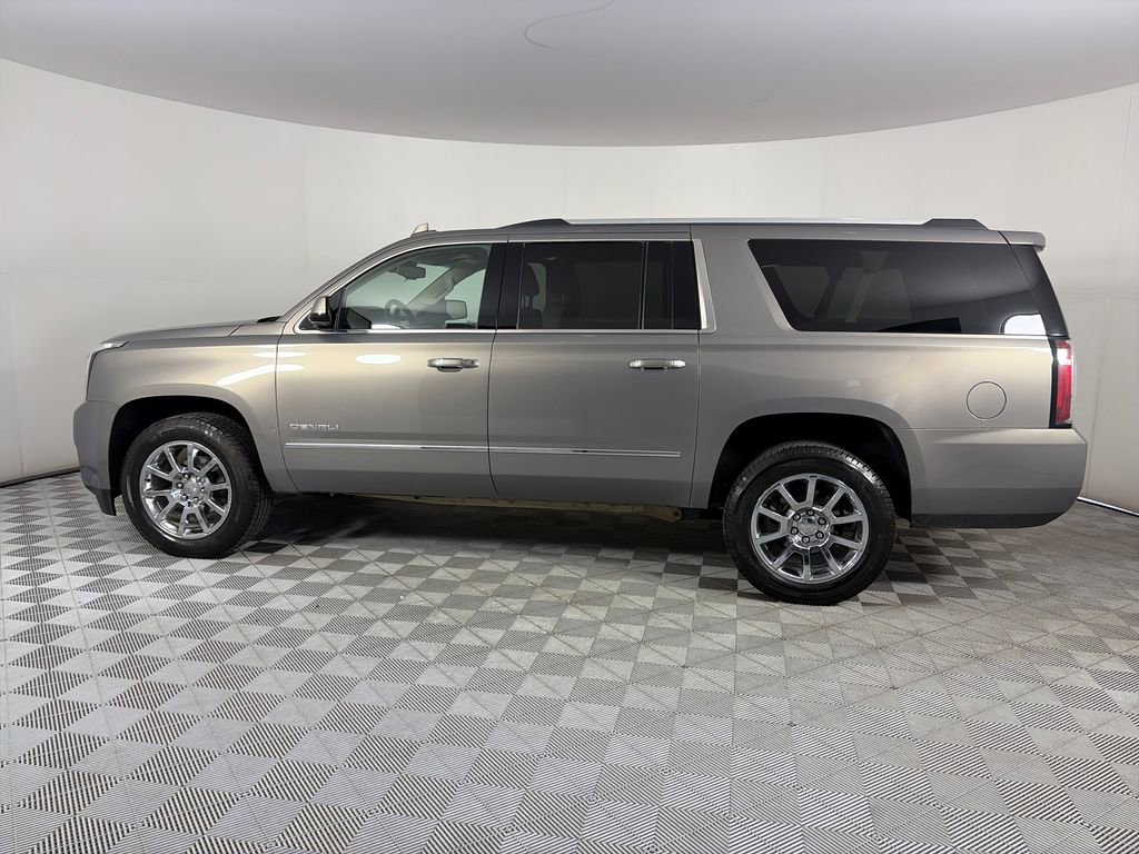 Used 2019 GMC Yukon XL Denali w/ Open Road Package AWD/4WD image 4