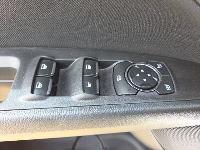 Certified 2020 Ford Fusion SE FWD image 28