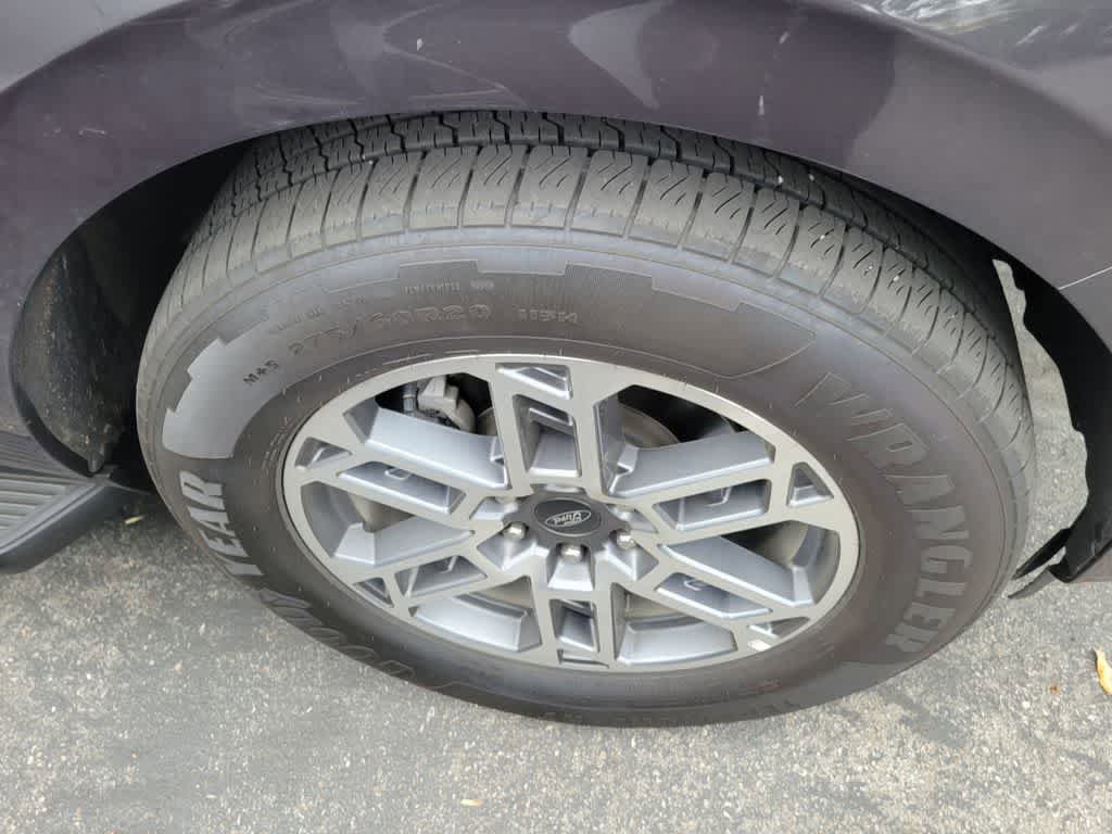 Certified 2025 Ford Expedition Max Active RWD image 11