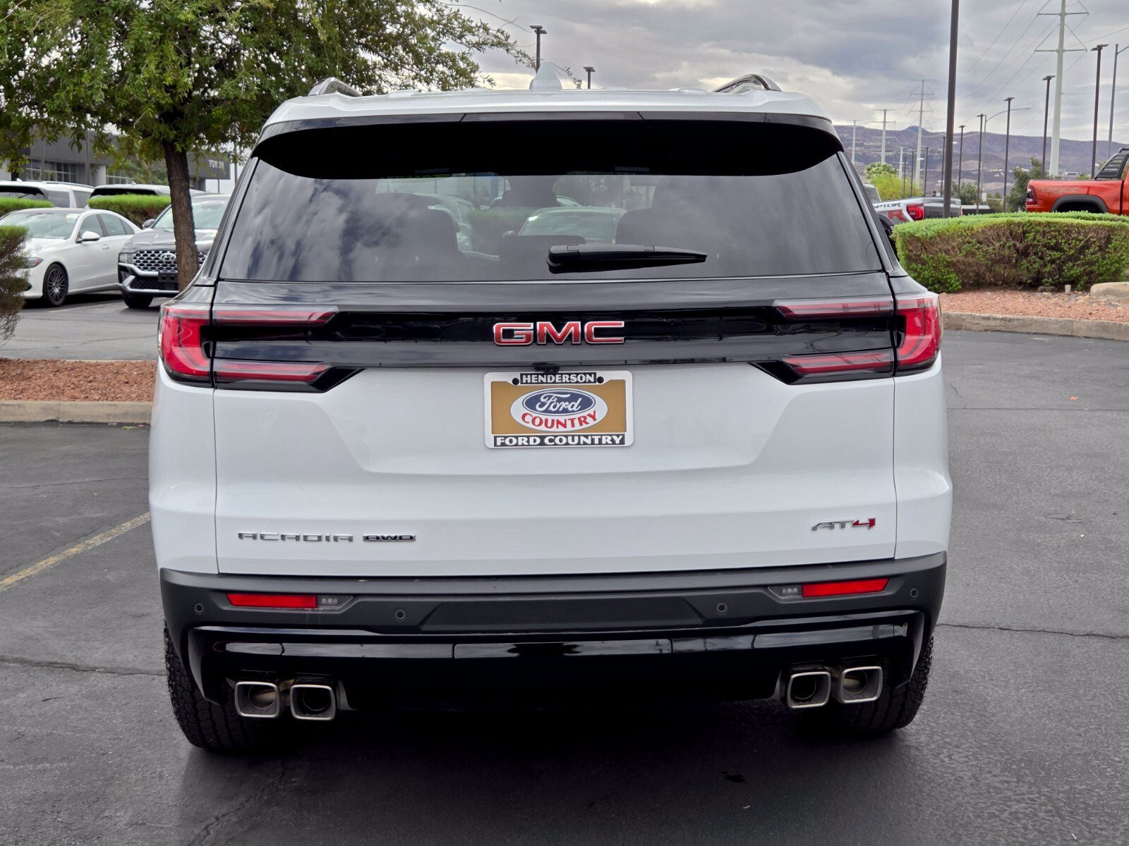 Used 2025 GMC Acadia AT4 w/ Luxury Package AWD/4WD image 5