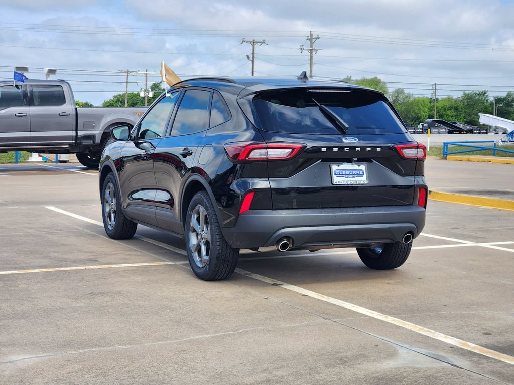 Certified 2025 Ford Escape ST-Line FWD image 5