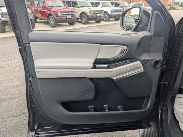 Certified 2025 Ford Expedition Active RWD image 12