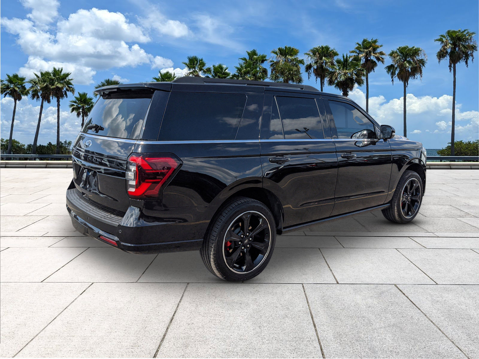 Certified 2023 Ford Expedition Limited image 8