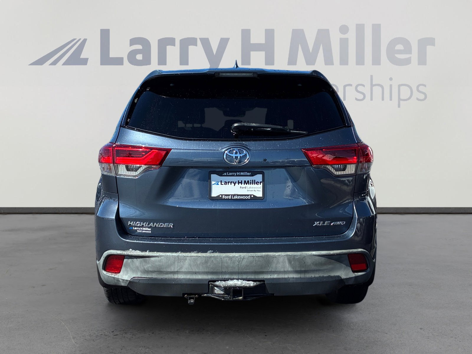 Used 2018 Toyota Highlander XLE image 4