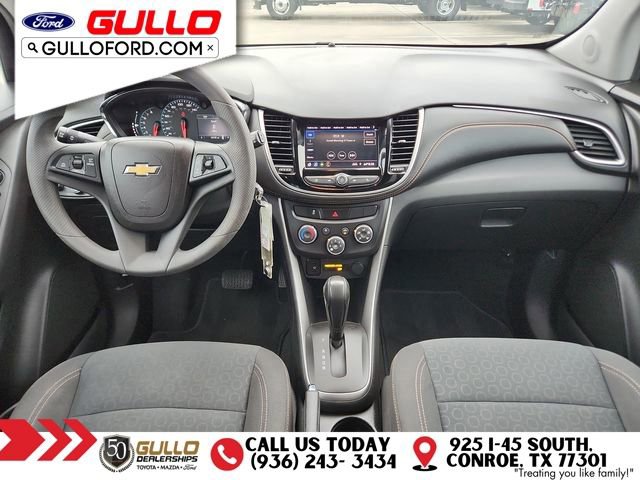 Used 2022 Chevrolet Trax LS w/ Tint and Cruise Package FWD image 11