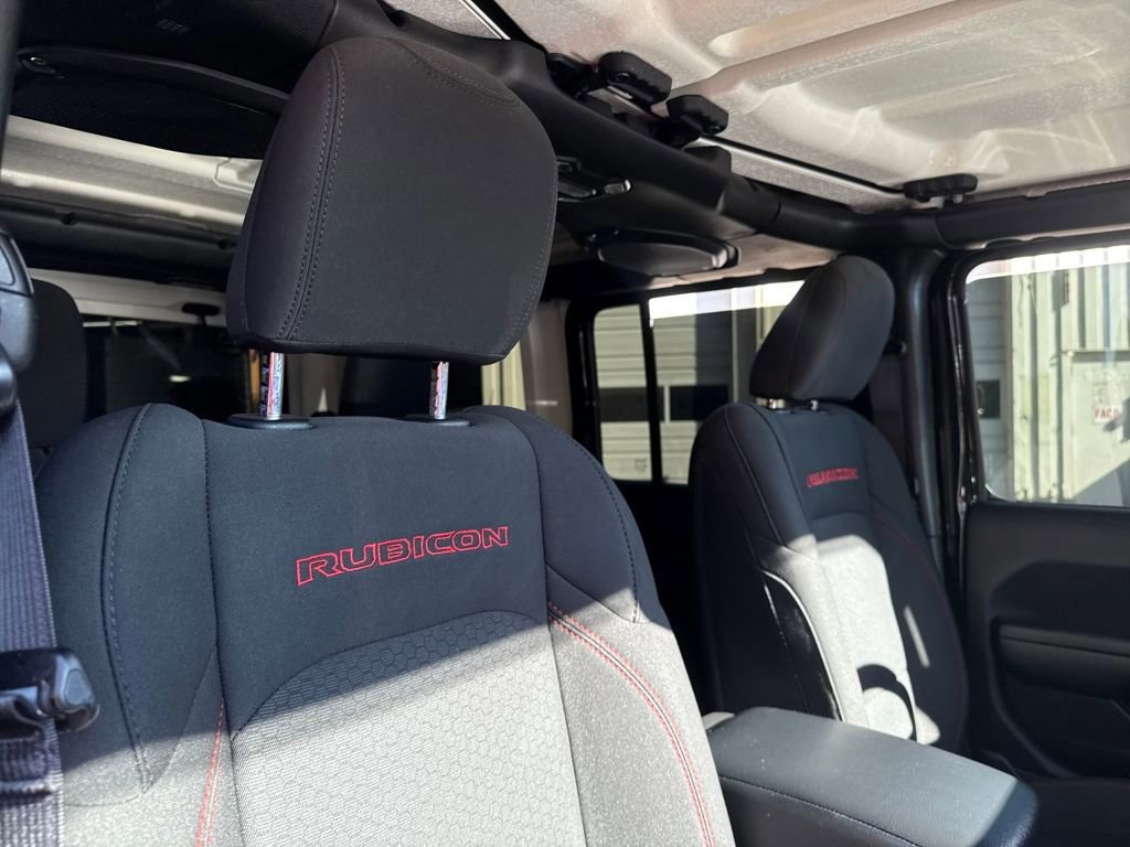 Used 2023 Jeep Wrangler Unlimited Rubicon w/ Cold Weather Group image 30