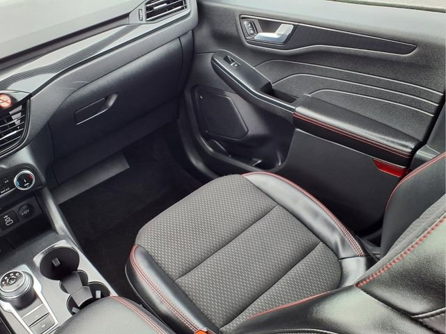 Certified 2025 Ford Escape ST-Line FWD image 12