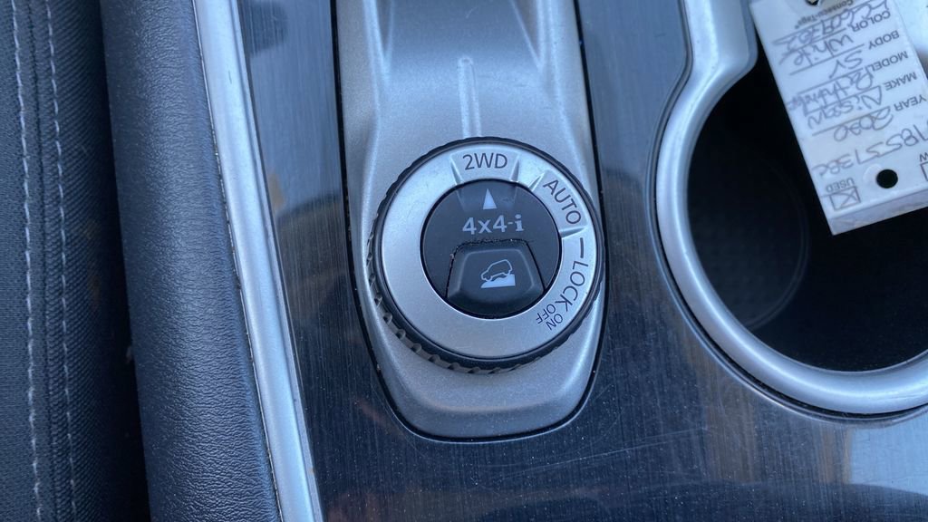 Used 2020 Nissan Pathfinder SV AWD/4WD image 38