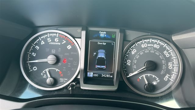 Used 2023 Toyota Tacoma TRD Off-Road w/ TRD Premium Off Road Package AWD/4WD image 19
