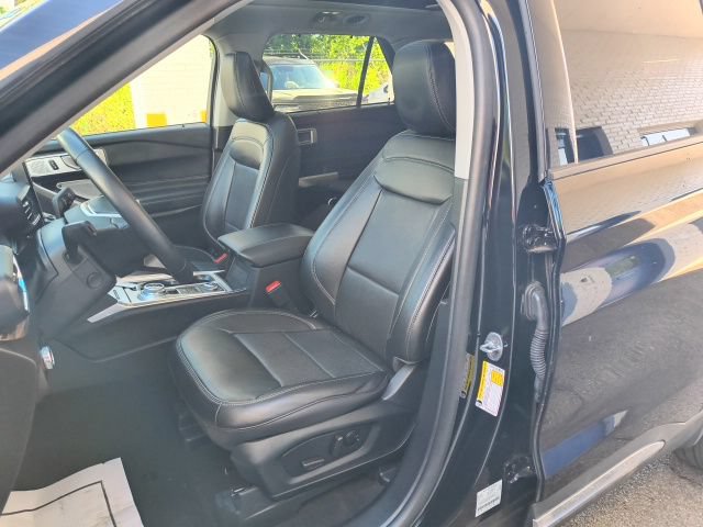 Certified 2023 Ford Explorer Limited w/ Limited Technology Package AWD/4WD image 14
