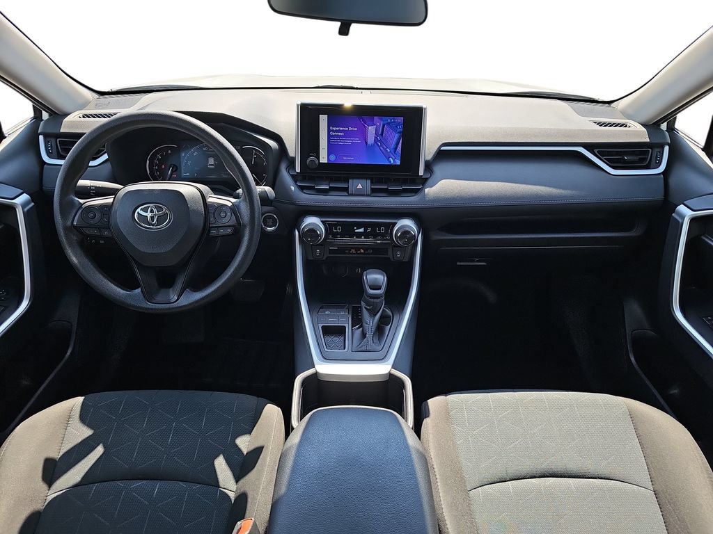 Used 2025 Toyota RAV4 XLE FWD image 9