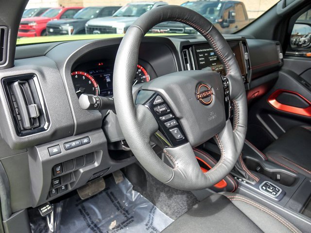 Used 2026 Nissan Frontier PRO-4X w/ Tow Package AWD/4WD image 14
