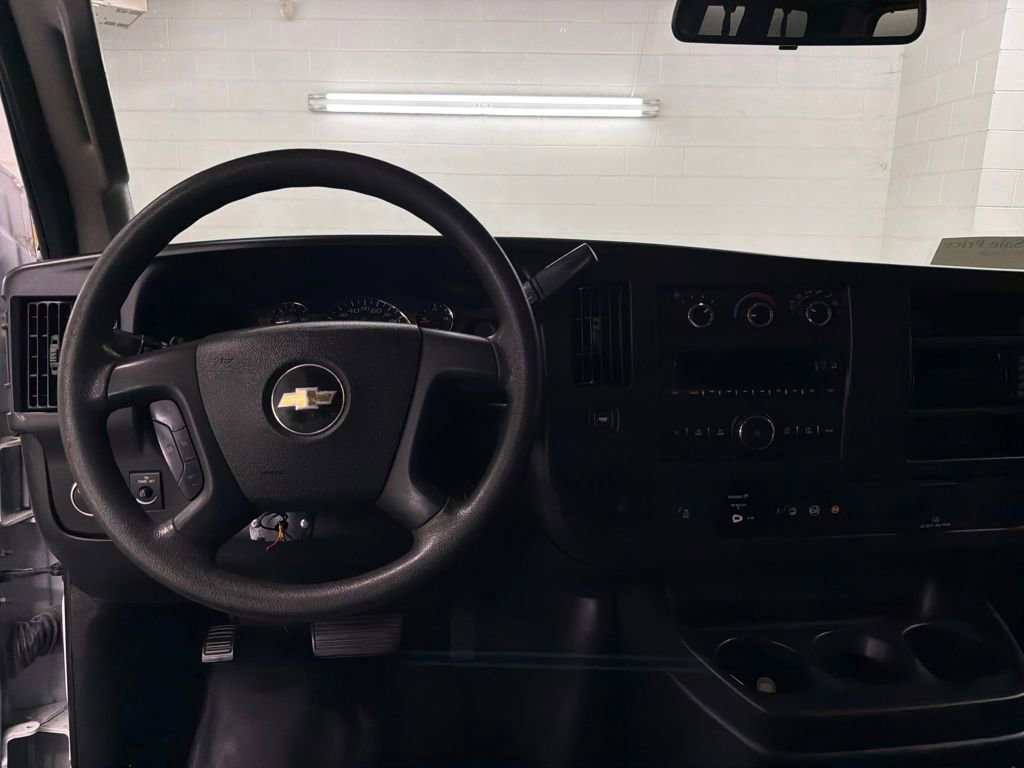 Used 2019 Chevrolet Express 3500 LS image 12