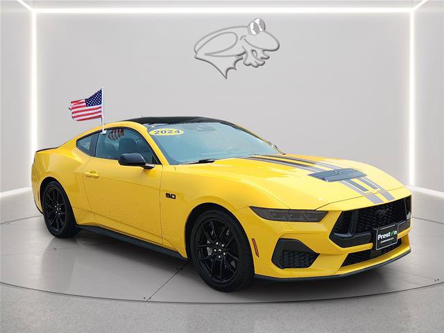 Certified 2024 Ford Mustang GT RWD image 3