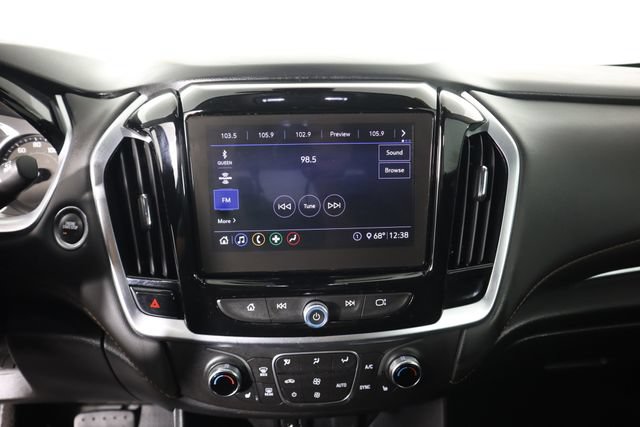 Used 2020 Chevrolet Traverse LT w/ Driver Confidence II Package AWD/4WD image 46