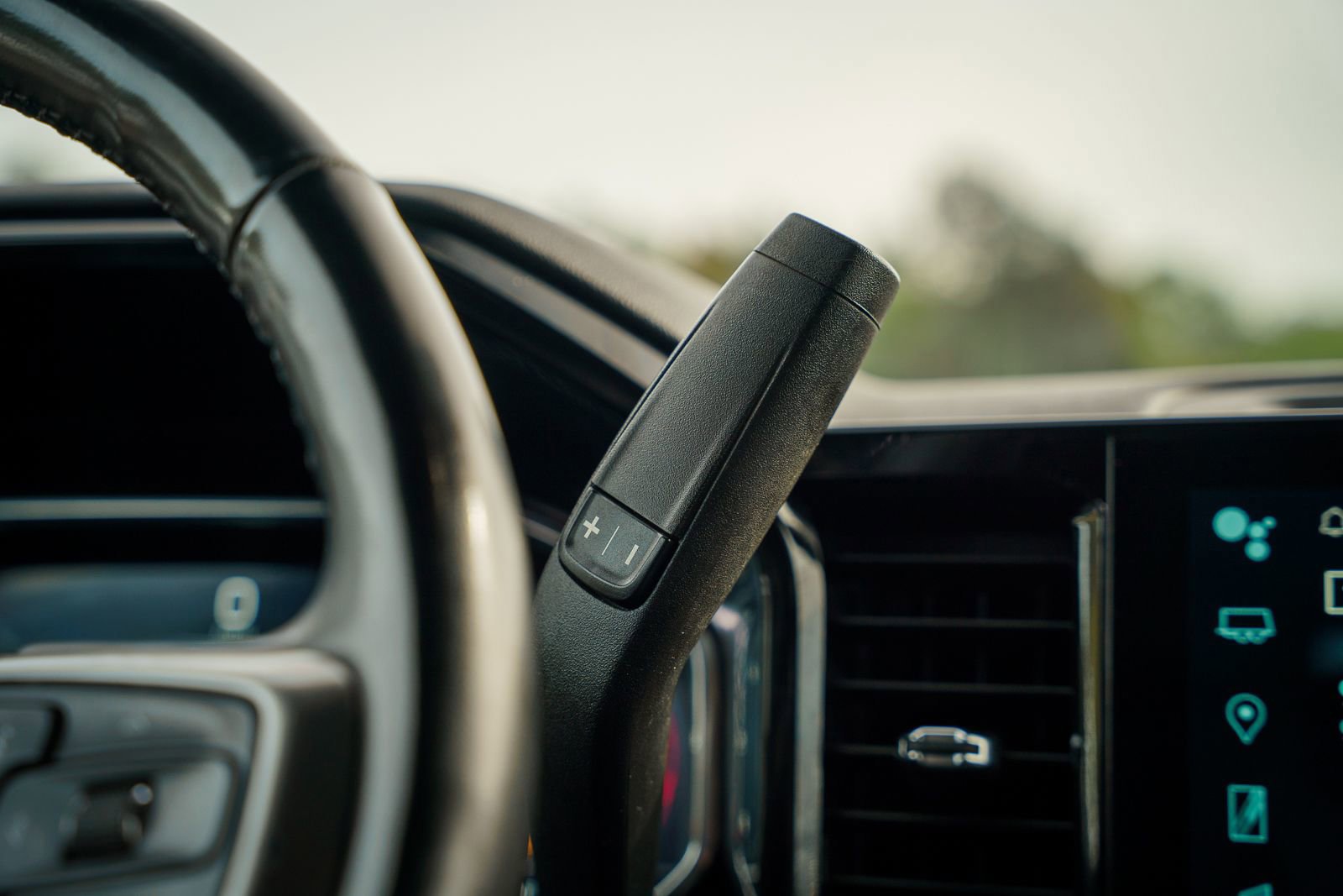 Used 2024 Chevrolet Silverado 2500 LT image 34