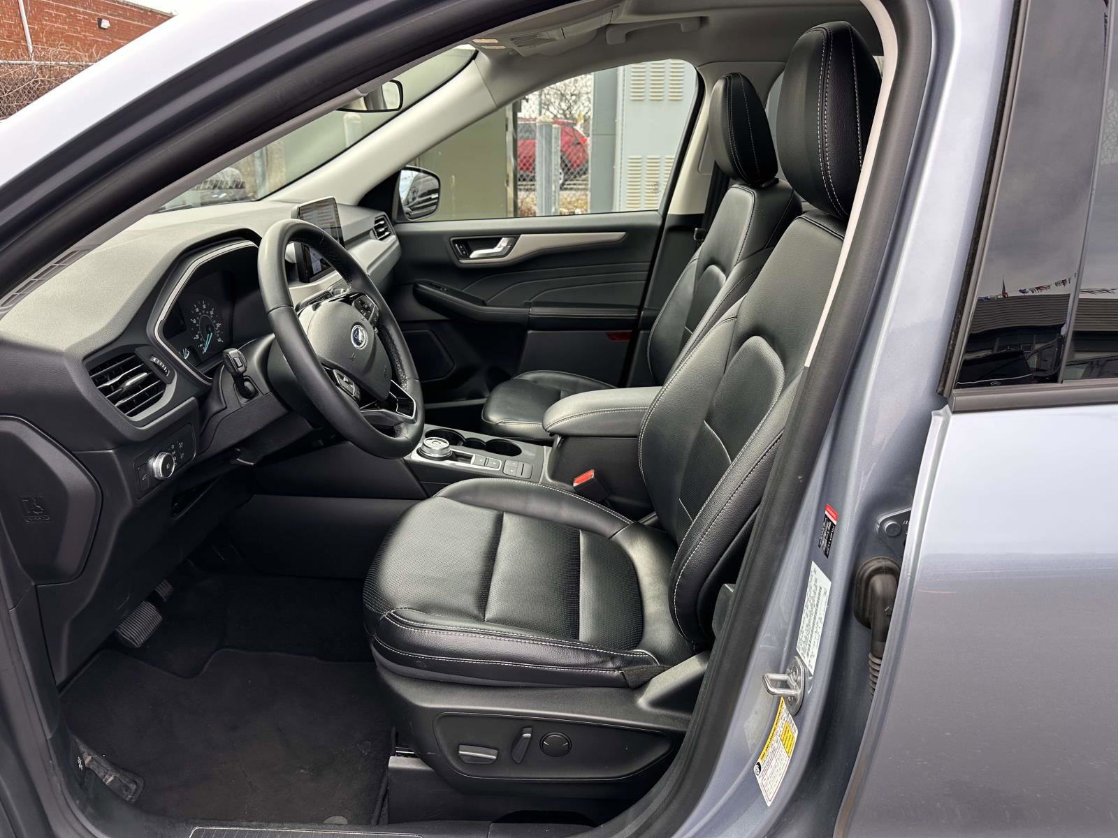 Certified 2022 Ford Escape SEL AWD/4WD image 12