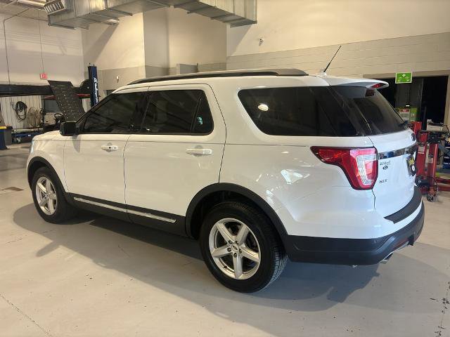 Certified 2019 Ford Explorer XLT w/ Equipment Group 202A image 3