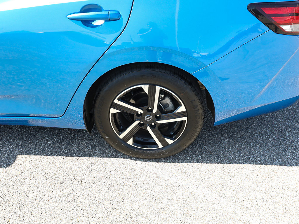Used 2024 Nissan Sentra SV FWD image 4