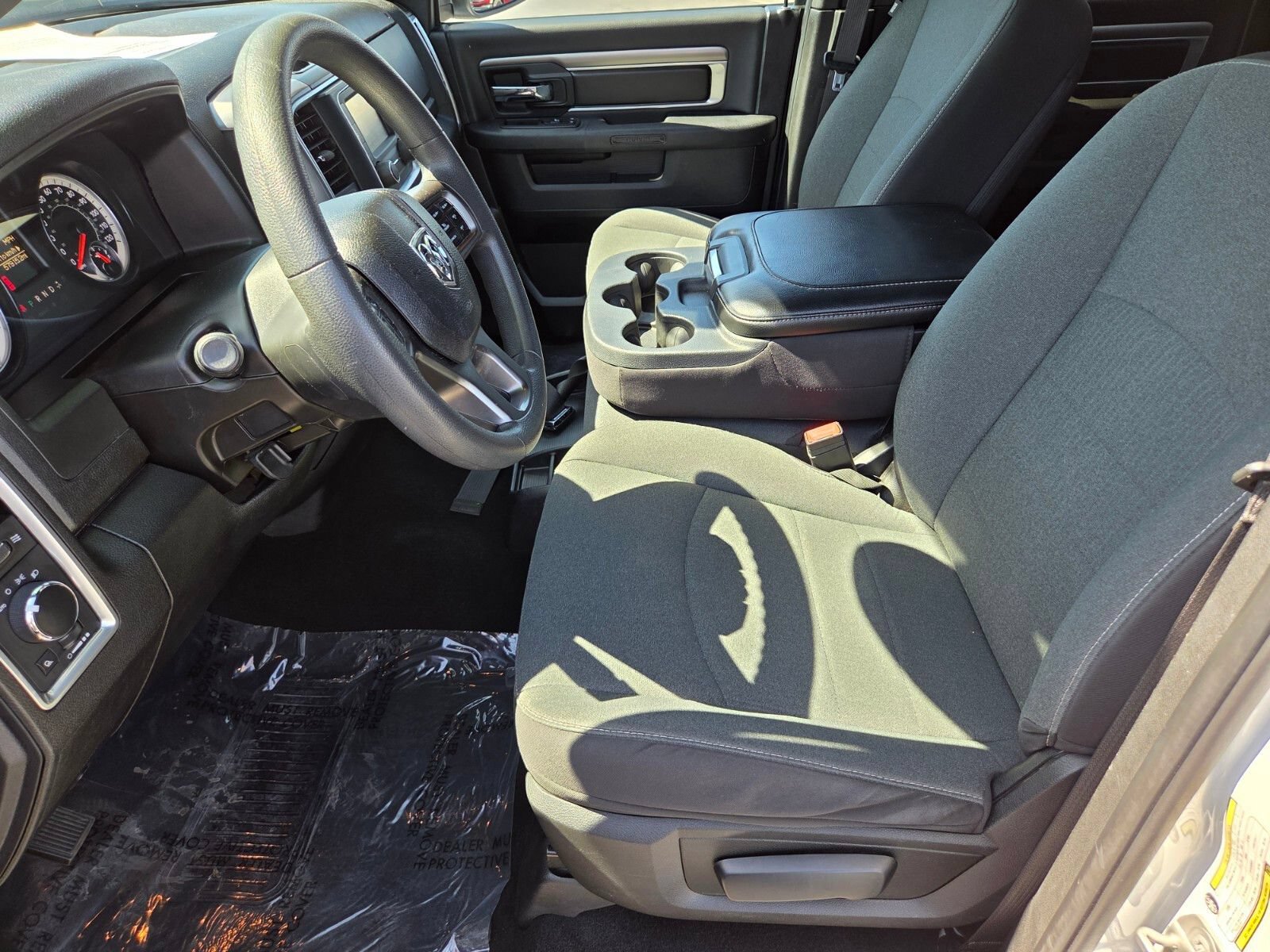 Used 2024 RAM 1500 Warlock RWD image 10