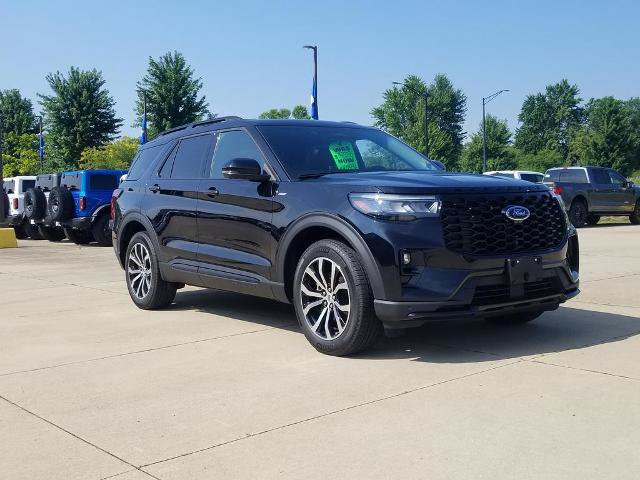 Certified 2026 Ford Explorer ST-Line AWD/4WD image 9
