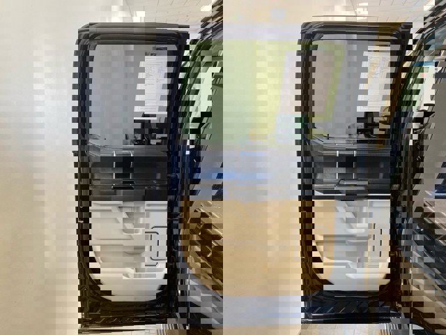 Certified 2020 Ford F350 Limited w/ FX4 Off-Road Package image 8