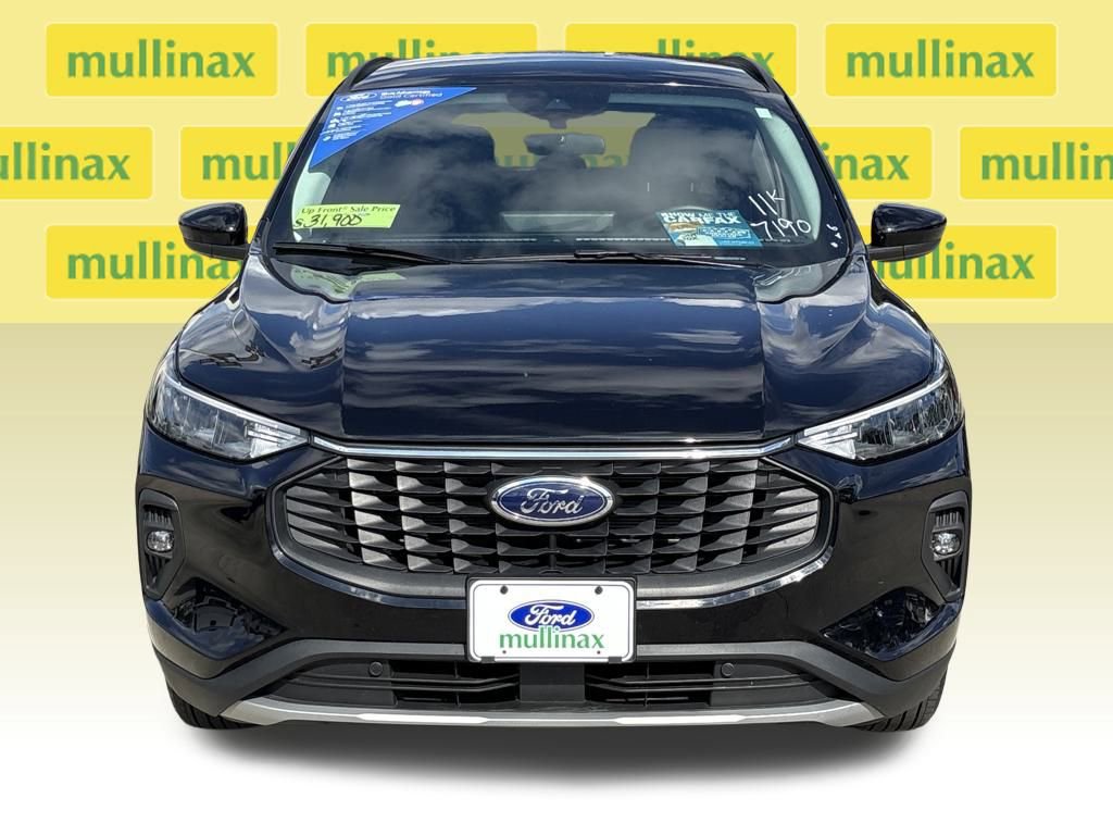 Certified 2025 Ford Escape Base image 14