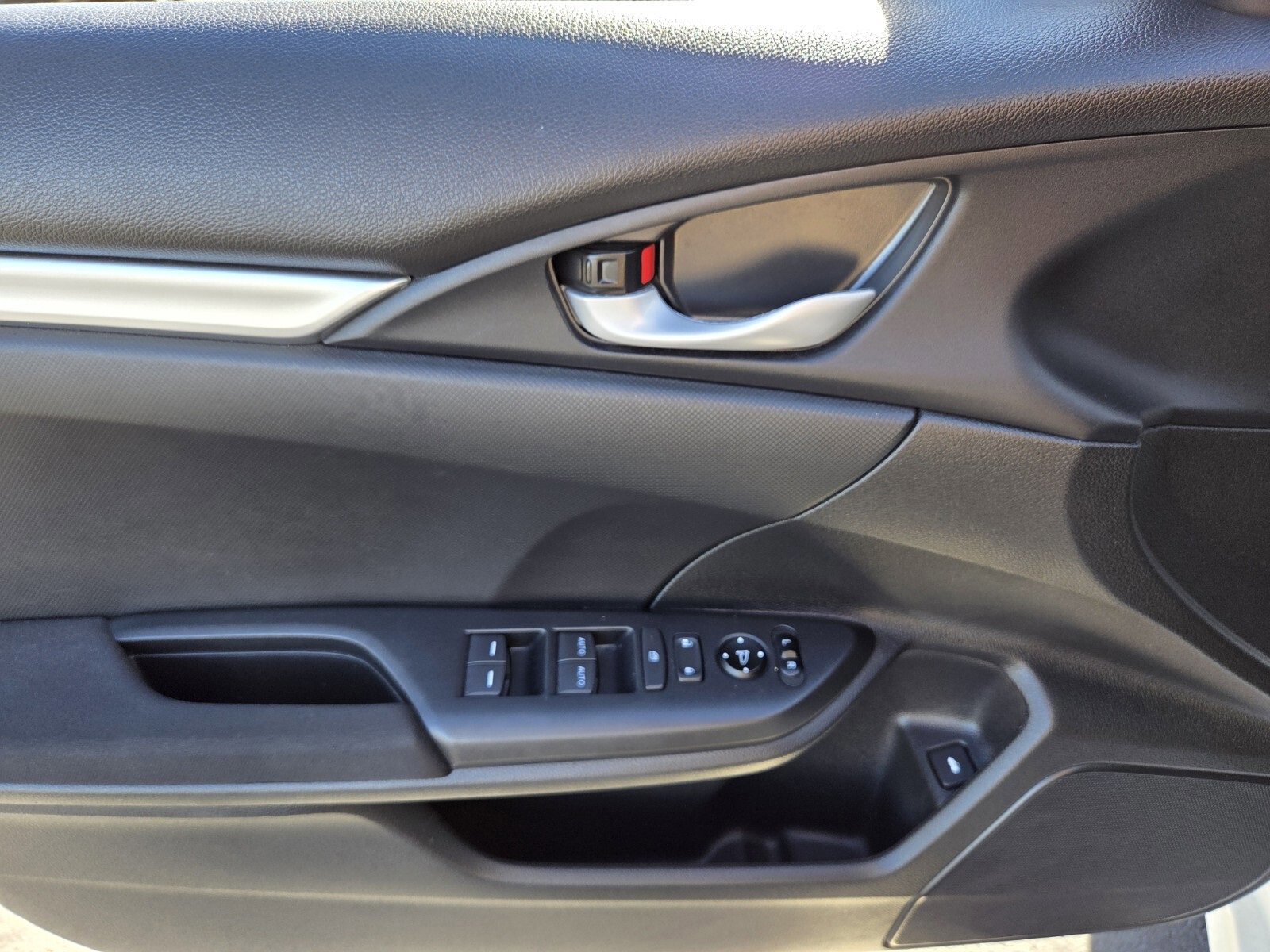 Used 2020 Honda Civic LX image 17