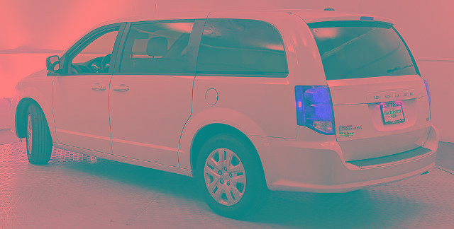 Used 2018 Dodge Grand Caravan SE w/ UConnect Hands-Free Group FWD image 4